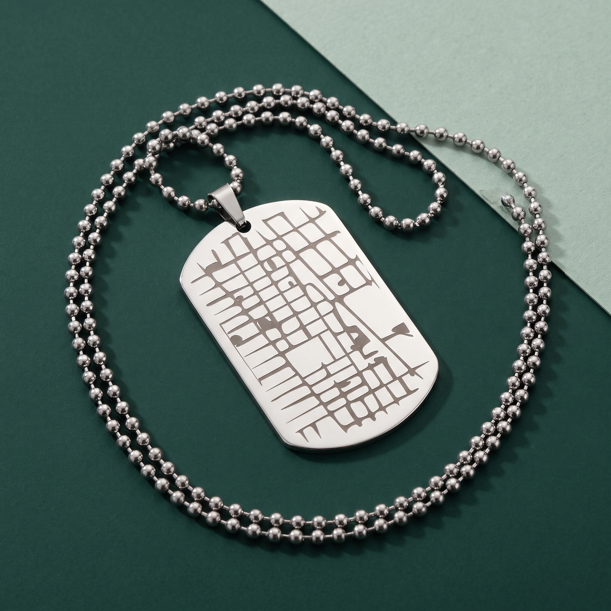 EVERKEPT personalized map necklace